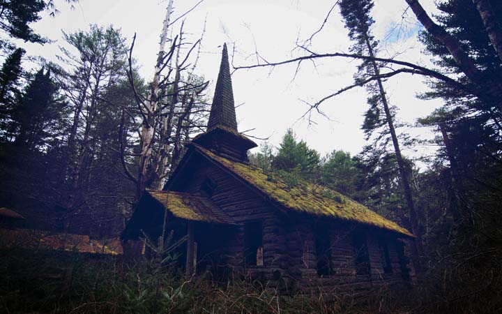 10 of the Creepiest Ghost Towns in the US